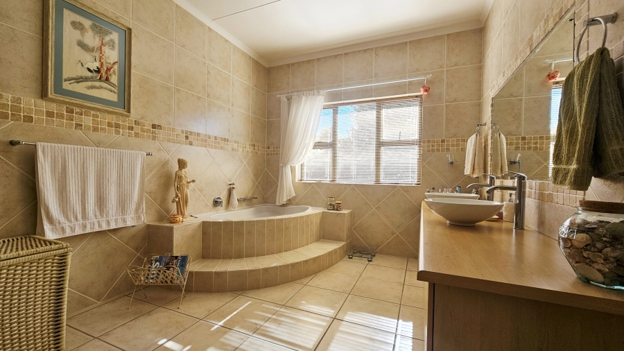 3 Bedroom Property for Sale in Stilbaai Wes Western Cape
